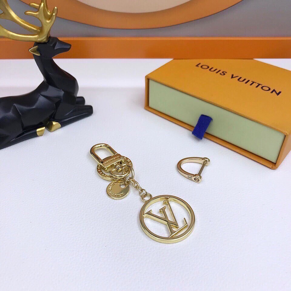 BL - High Quality Keychains LUV 021