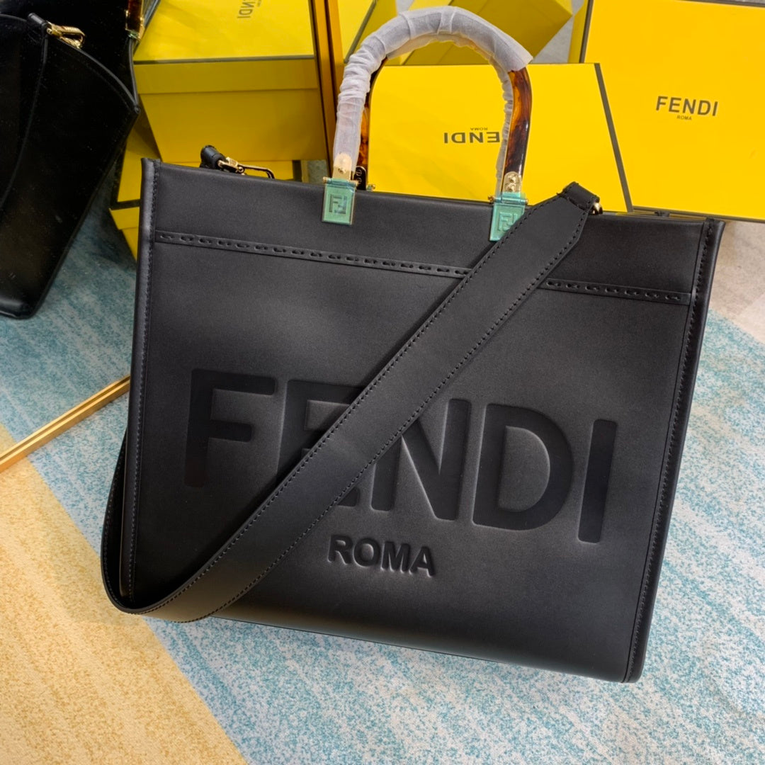 FI Sunshine Medium Black For Women, Women’s Handbags, Shoulder And Crossbody Bags 13.7in/35cm FF 8BH386ABVLF0KUR
