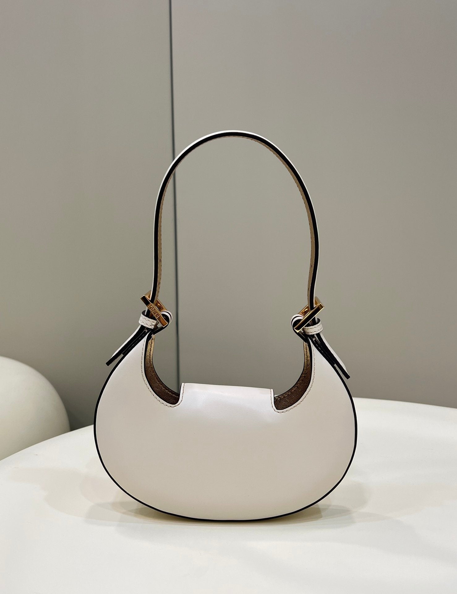 FI Cookie White For Women, Women’s Handbags, Shoulder Bags 7.4in/19cm FF 8BS065AAIWF0K7E