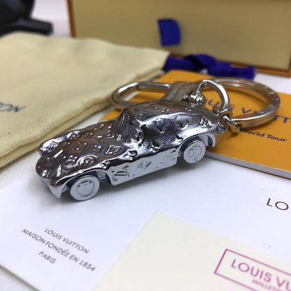 BL - High Quality Keychains LUV 042