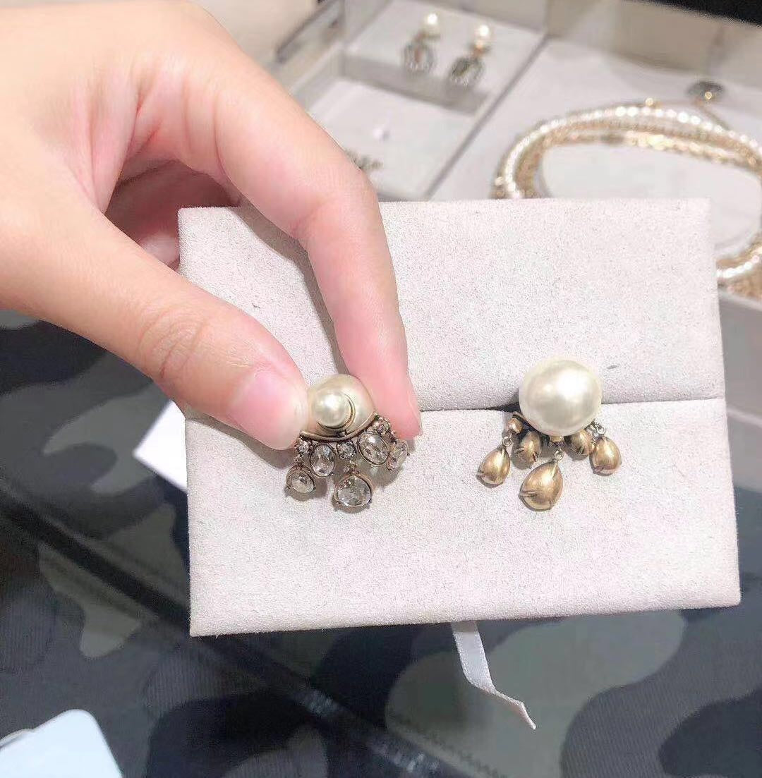 High Quality Earring Dir 039