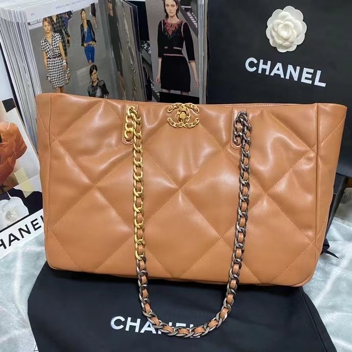ChanelShopping ChanelBag 19 Brown For Women, Women’s Bags 16in/41cm