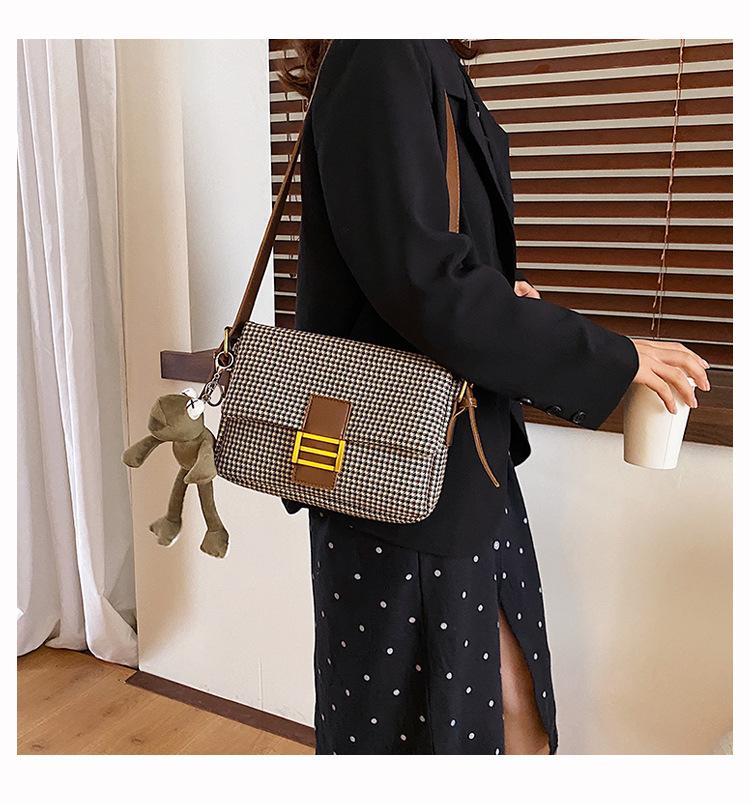 BL - 2021  Women LattiBL Shoulder Crossbody Bag