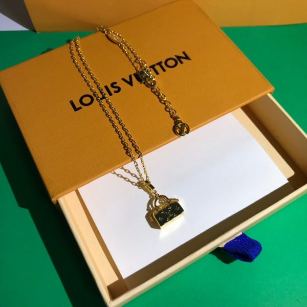 Best Quality Necklace LV 027