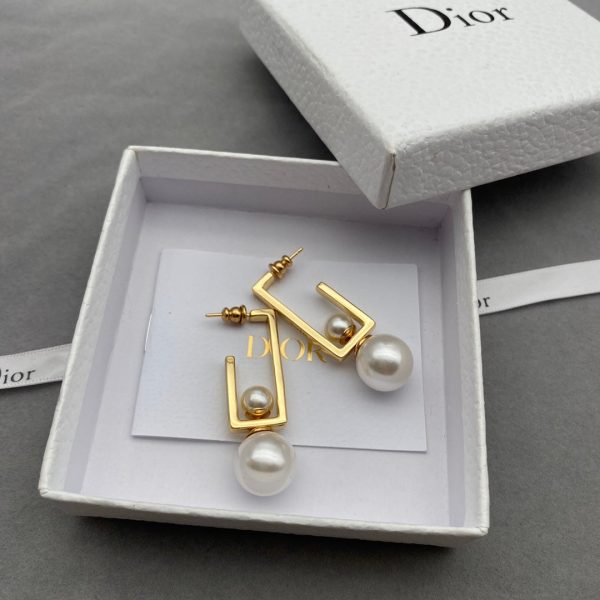 Best Quality Earring DR 035