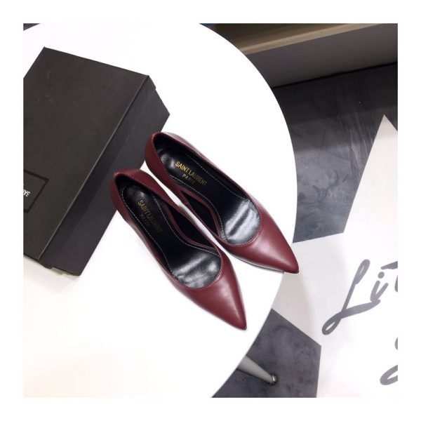 OPYUM PUMPS IN PATENT LEATHER