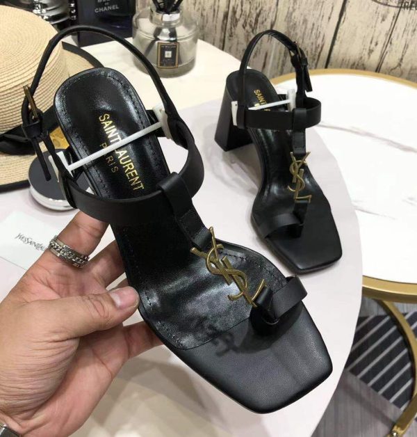 CASSANDRA SANDALS IN SMOOTH LEATHER WITH GOLD-TONE MONOGRAM