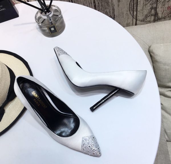 Diamond SLINGBACK PUMPS IN PATENT LEATHER