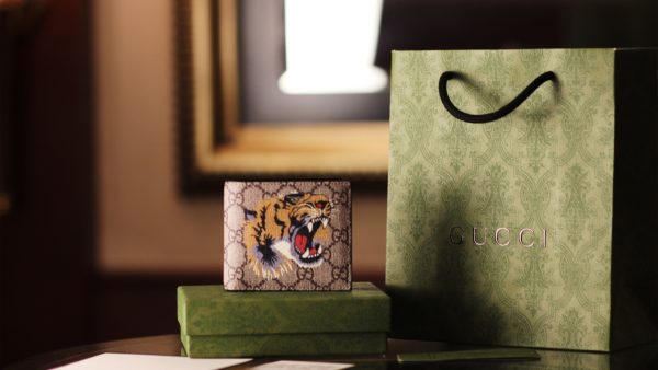Tiger print GG Supreme wallet