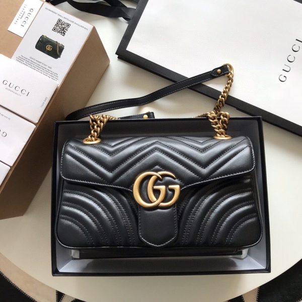 GG Marmont mini matelassé shoulder bag-26 CM