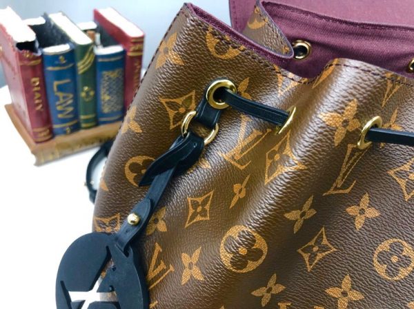 LV MONTSOURIS BACKBAG