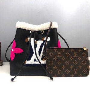 LV TOTE