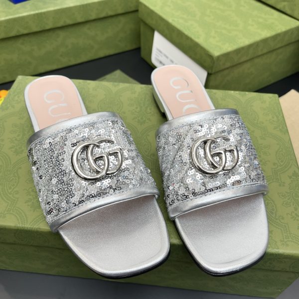 GG SLIPPERS 52