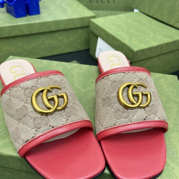 GG SLIPPERS 55