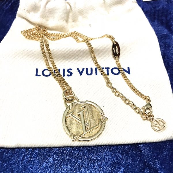 Best Quality Necklace LV 026