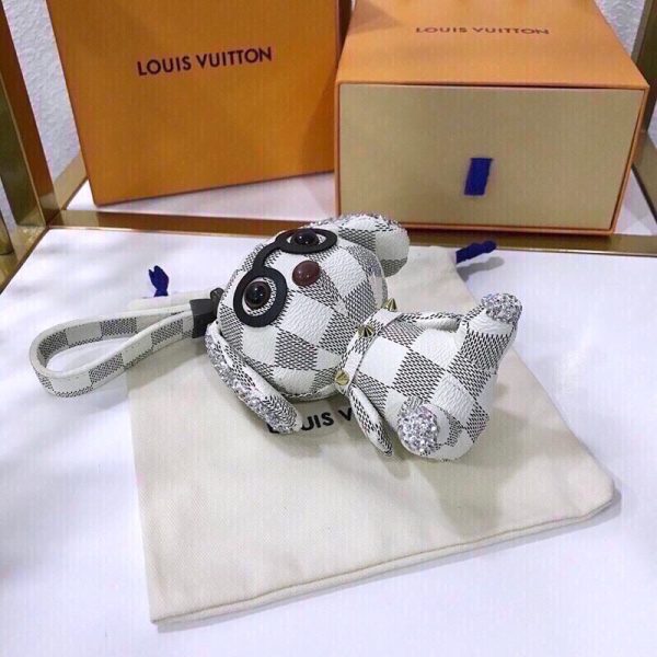 Best Quality Keychains LV 045