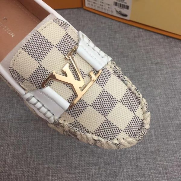 LV Flats