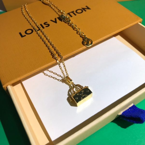 Best Quality Necklace LV 027