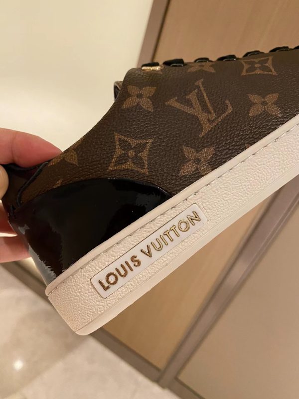 LV WMNS Frontrow Monogram Sports Shoes