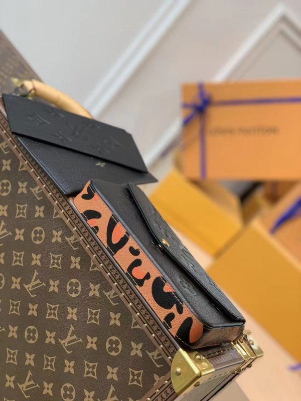 LV Félicie Pochette M80679