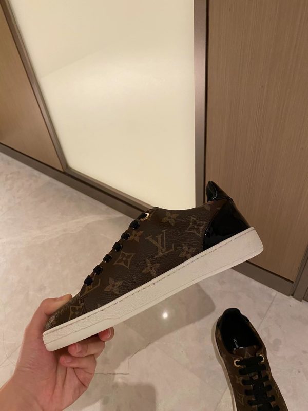 LV WMNS Frontrow Monogram Sports Shoes