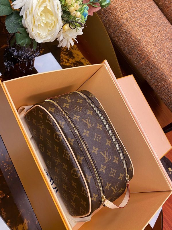 LV King Size Toiletry Bag