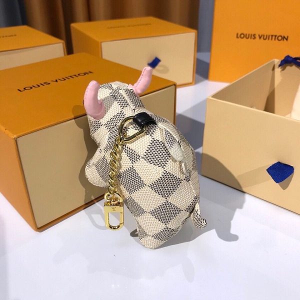 Best Quality Keychains LV 035