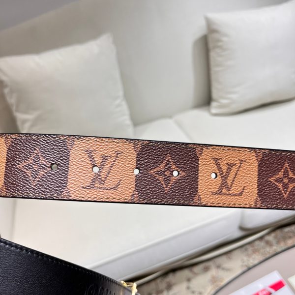 LV Pyramide Stripes