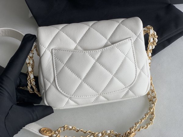 MINI CLASSIC FLAP BAG