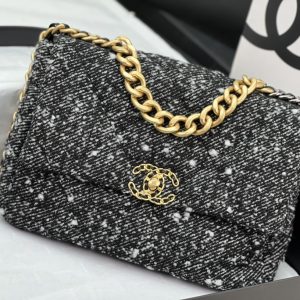 CN 19 LARGE HANDBAG