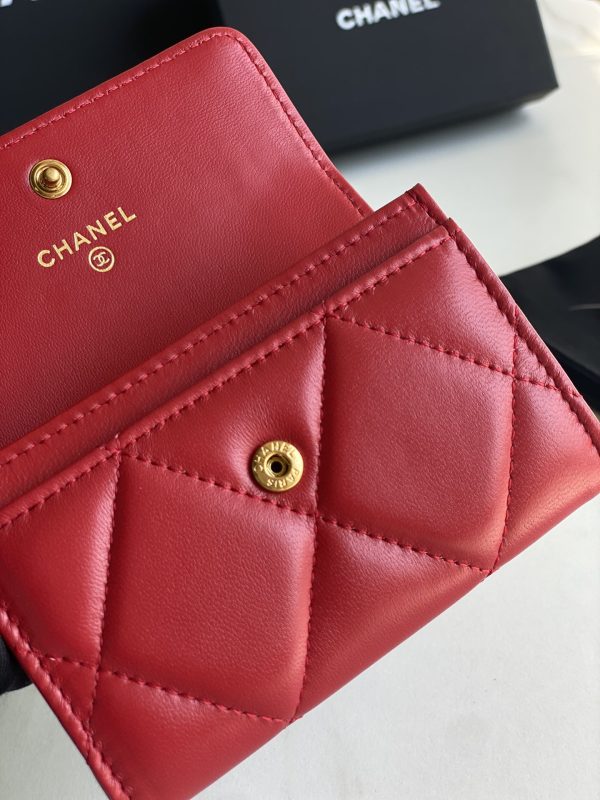 Chanl 19 FLAP CARD HOLDER