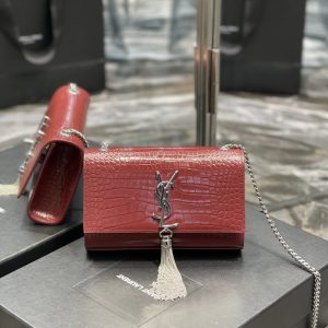 KATE SMALL CHAIN BAG IN GRAIN DE POUDRE EMBOSSED LEATHER