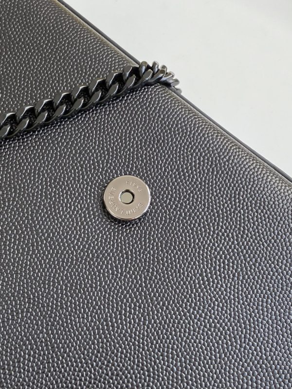 KATE SMALL CHAIN BAG IN GRAIN DE POUDRE EMBOSSED LEATHER