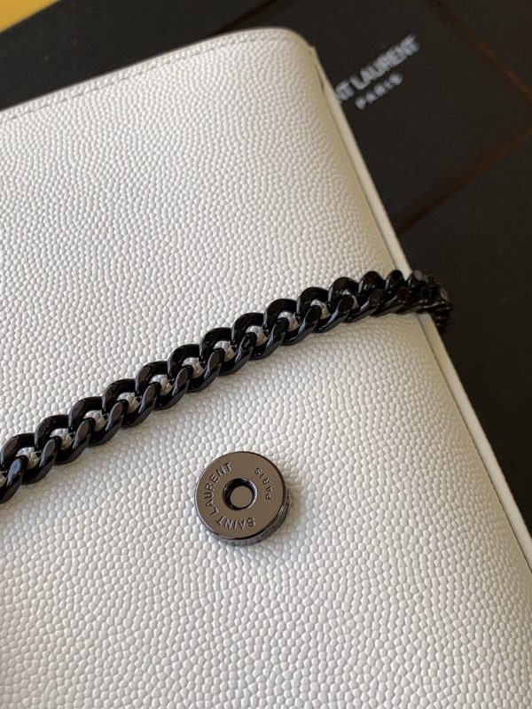KATE SMALL CHAIN BAG IN GRAIN DE POUDRE EMBOSSED LEATHER