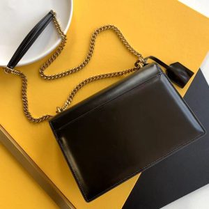 SUNSET MEDIUM CHAIN BAG IN SMOOTH LEATHER