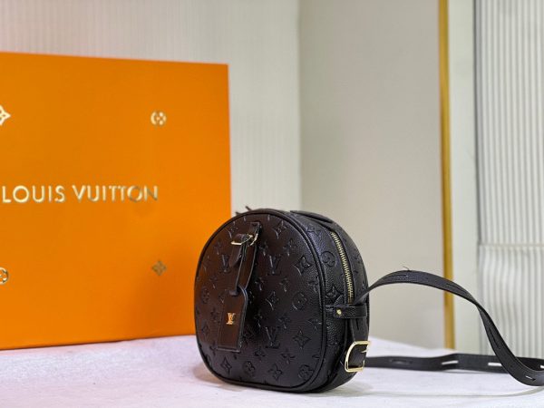 Laveszi Luxury Bags LV 605