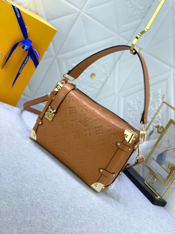 Laveszi Luxury Bags LV 582