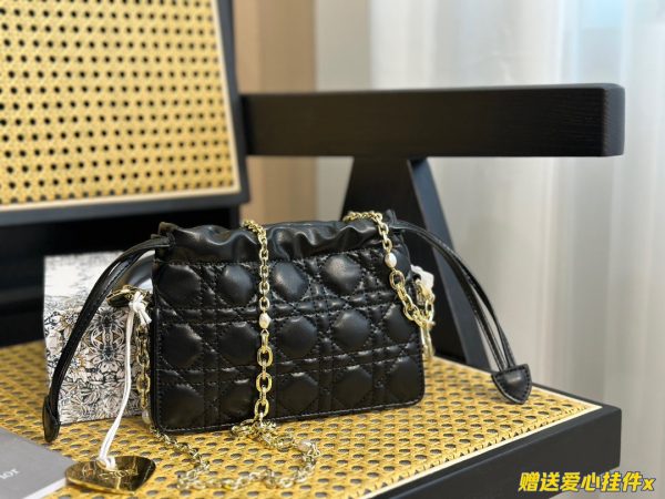 Laveszi Luxury Bags CD 365