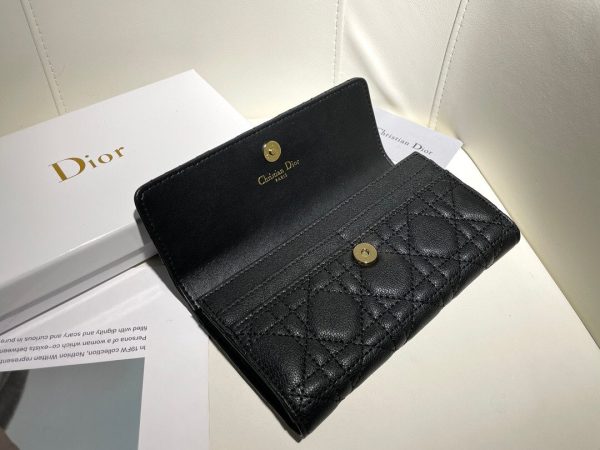 Laveszi Luxury Wallet CD 004