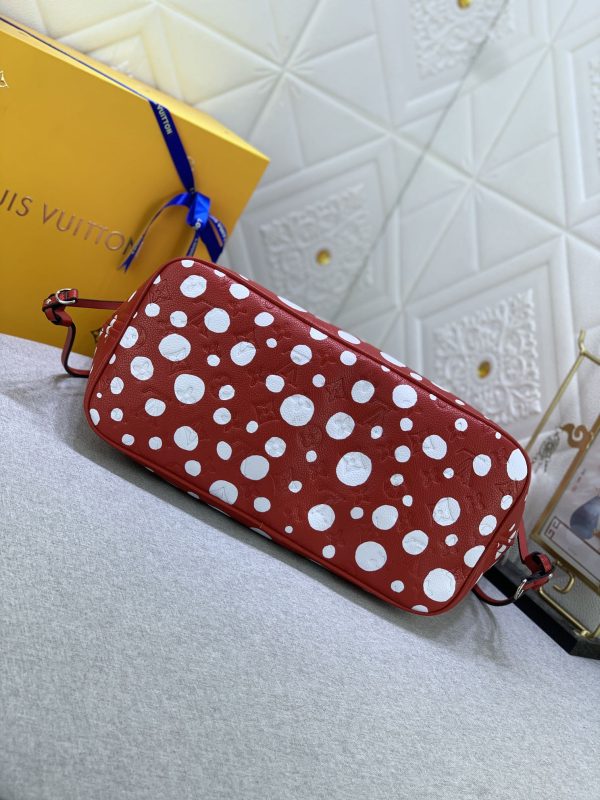 Laveszi Luxury Bags LV 652