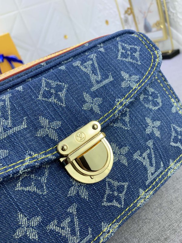 Laveszi Luxury Bags LV 639