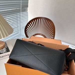 Laveszi Luxury Bags LV 840