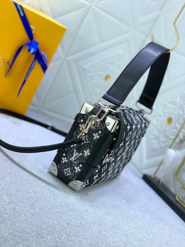 Laveszi Luxury Bags LV 584