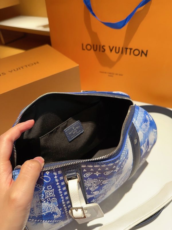 Laveszi Luxury Bags LV 898