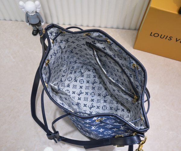 Laveszi Luxury Bags LV 875