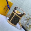 Laveszi Luxury Bags LV 647