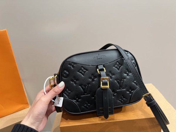 Laveszi Luxury Bags LV 756