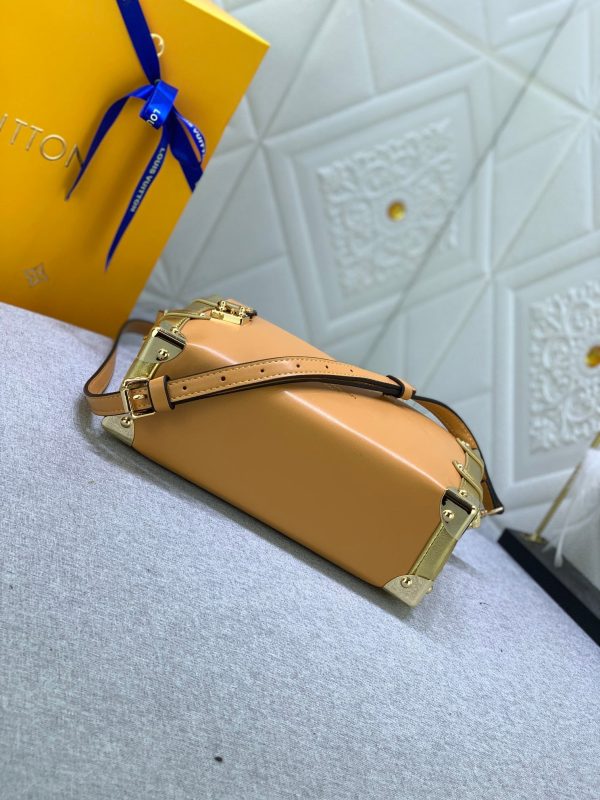 Laveszi Luxury Bags LV 581