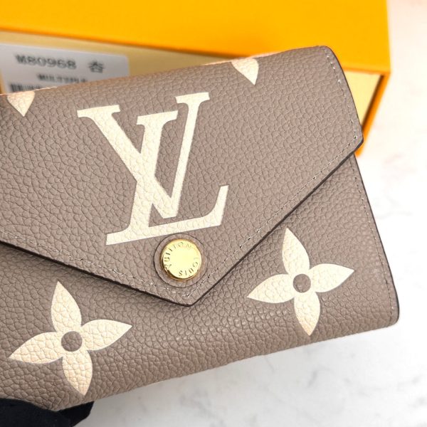 Laveszi Luxury Wallet LV 136