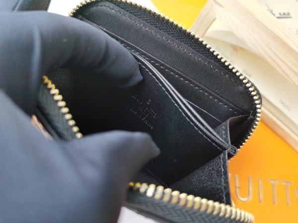 Laveszi Luxury Wallet LV 122